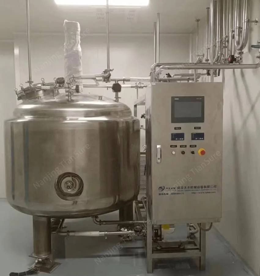 Laboratory reagent processing tank