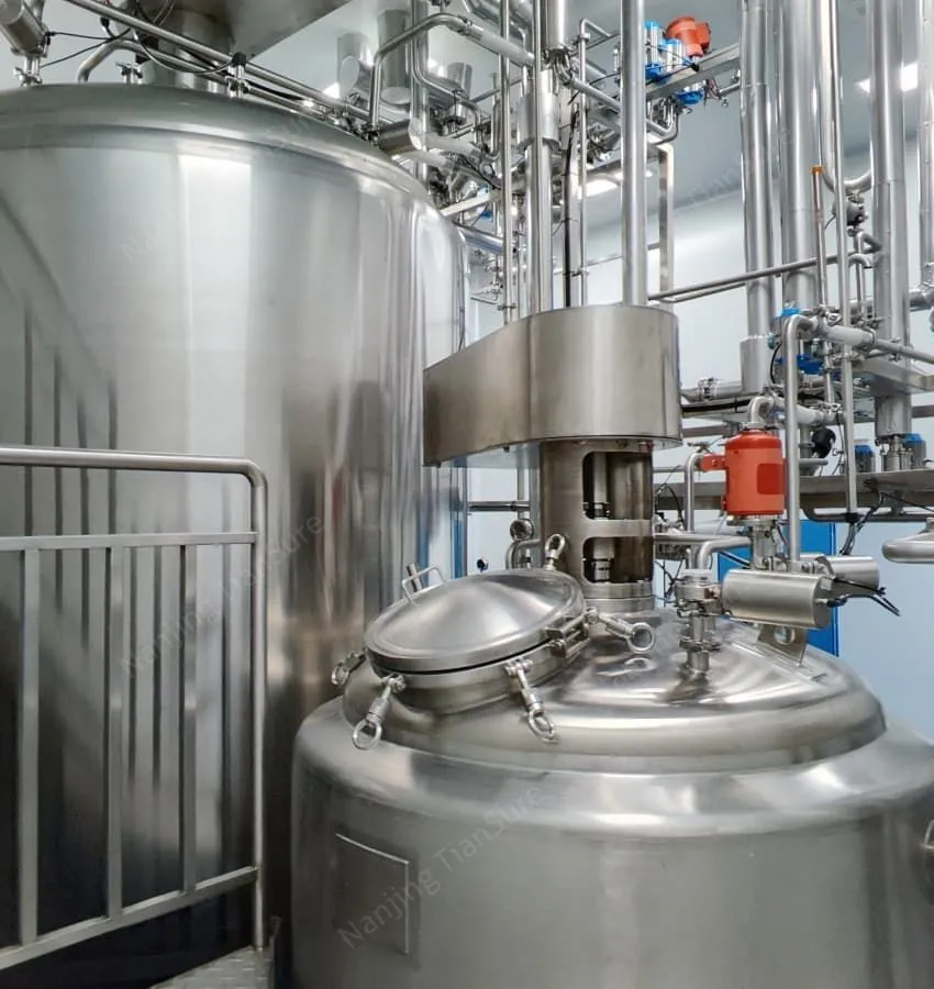 Extraction and concentration tank