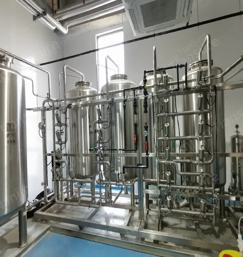 Self-cleaning mechanical screen filters